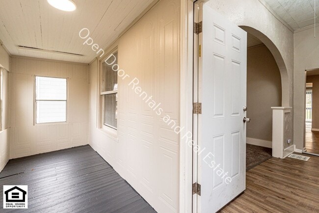 Building Photo - 3 bedroom home now available