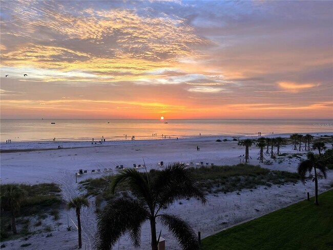 Foto del edificio - 19 Whispering Sands Dr