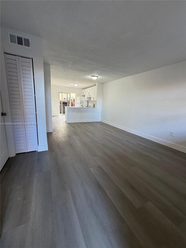 Foto del edificio - 5425 W 24th Ave