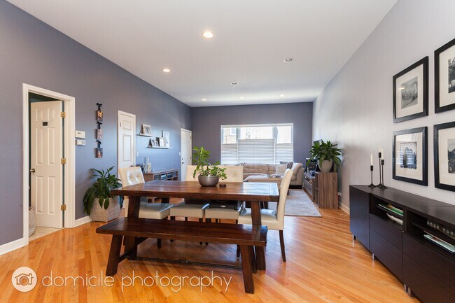 Foto del edificio - 944 N Noble St