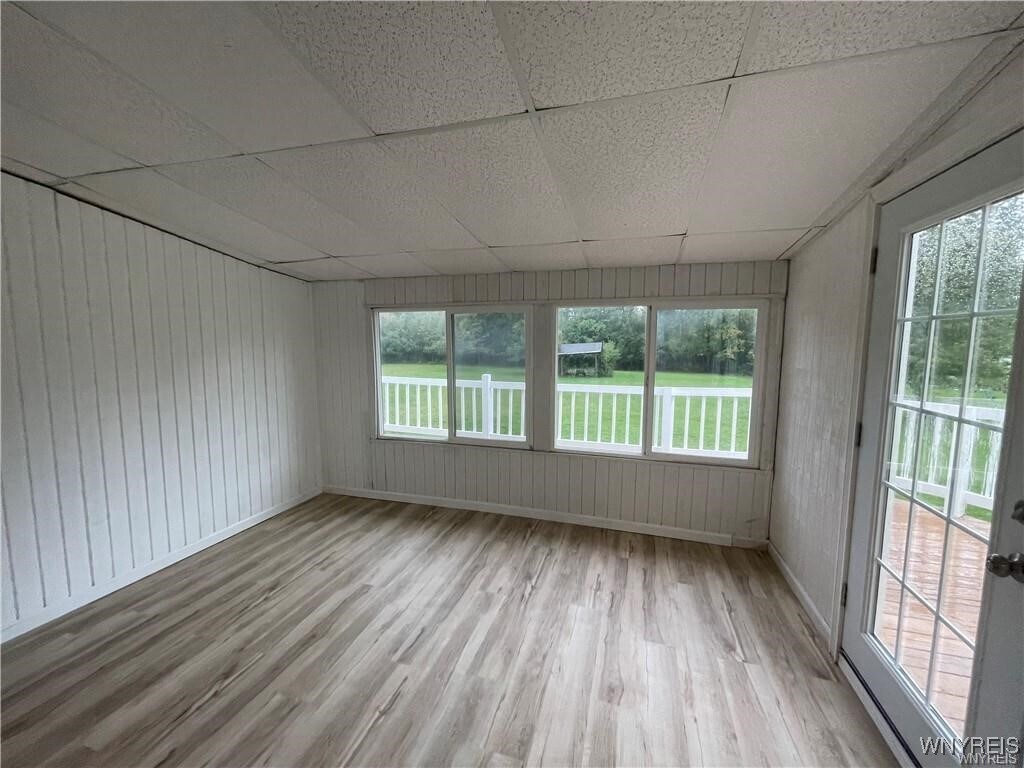 Foto principal - 5355 Lake Ave