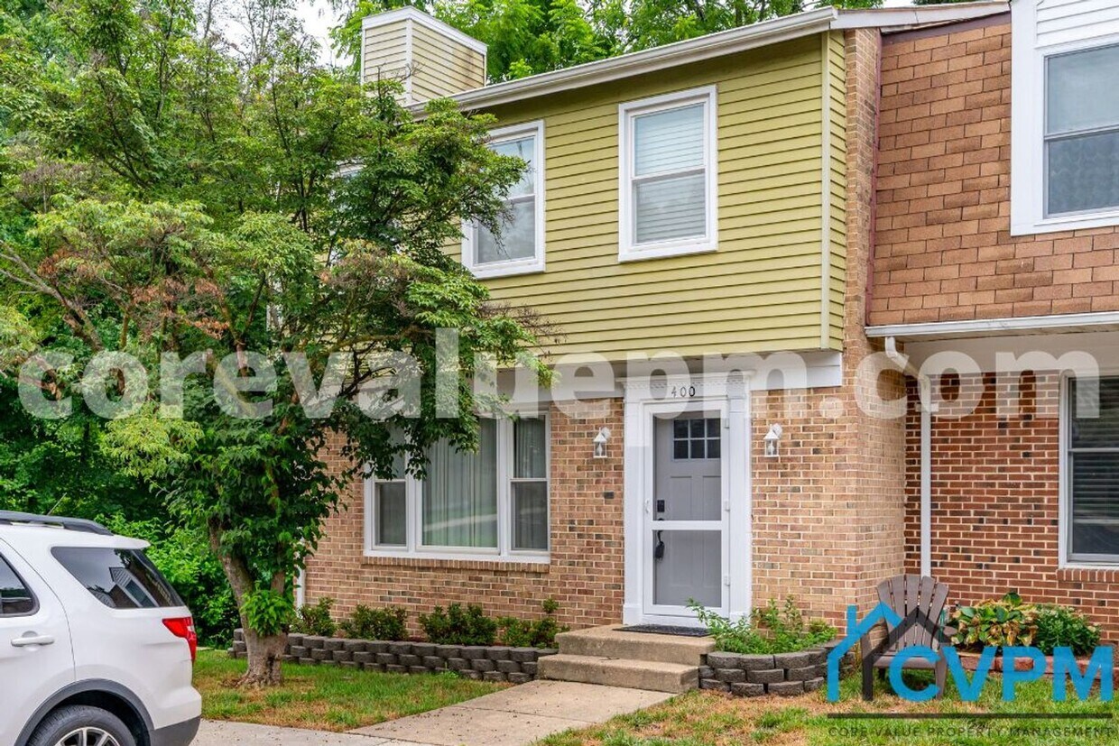 Primary Photo - 400 Colonial Ridge Ln