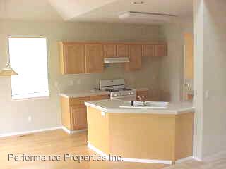 Building Photo - 7629 SW Thornton Dr