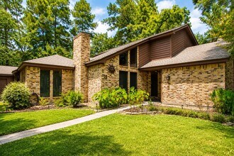 Building Photo - 15 Mallard Glen Pl