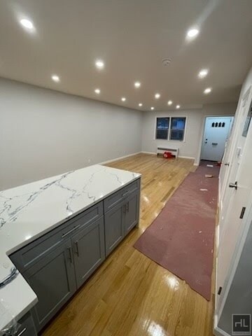Building Photo - Amazing 3 Bed 3 Bath FRESH MEADOWS!!!