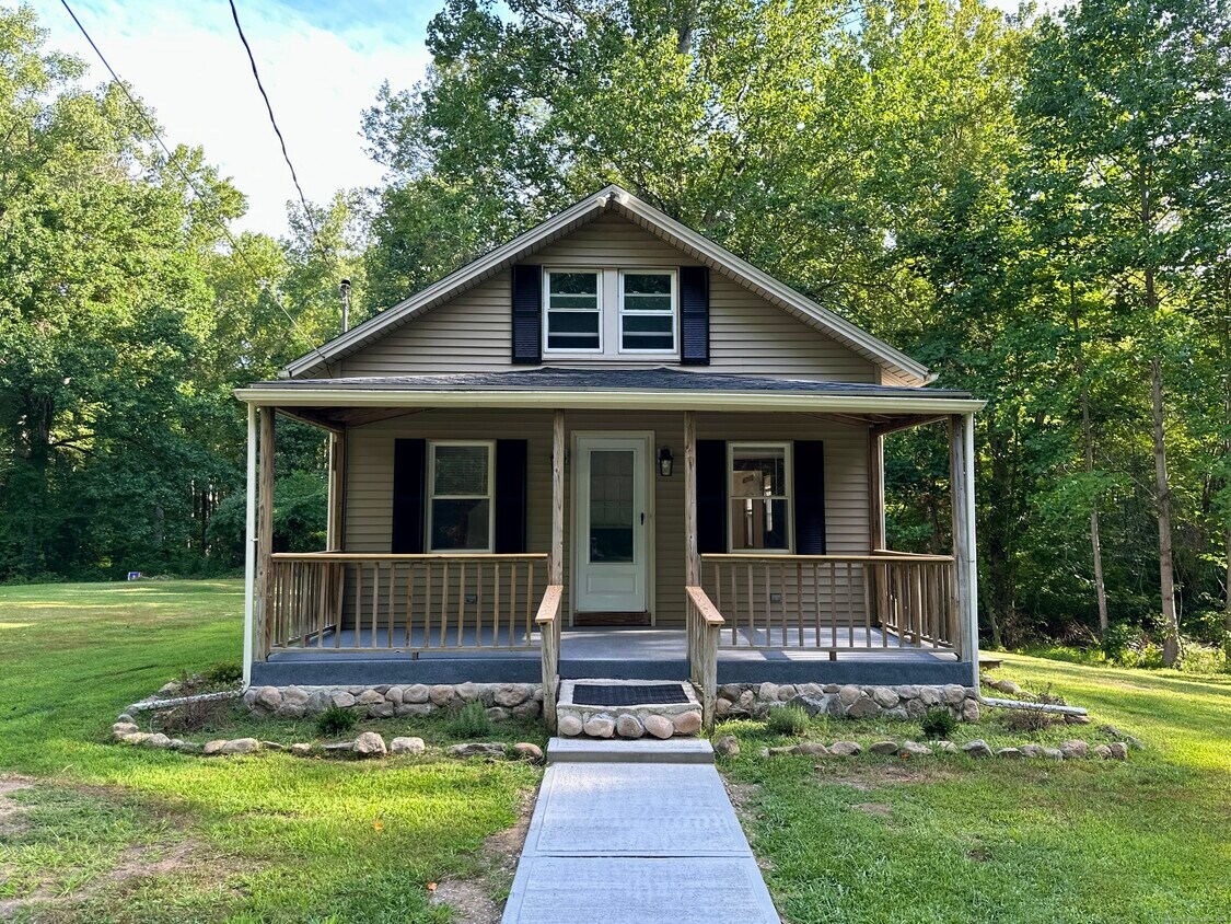 Foto principal - 734 Old Clinton Rd