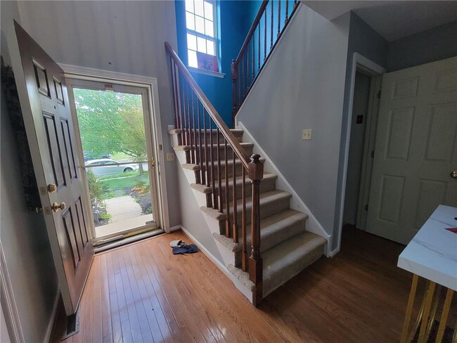 Building Photo - 6997 Hunt Dr