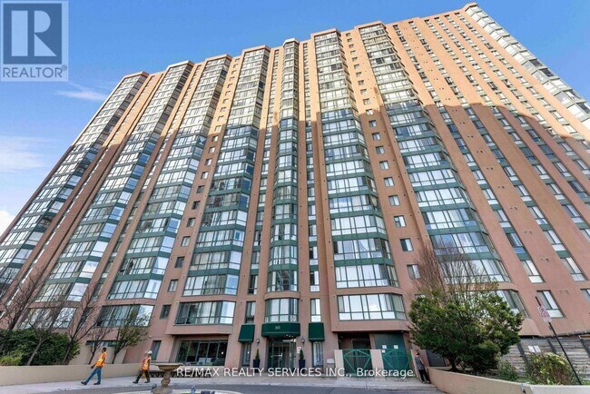 Building Photo - 145 Hillcrest Ave