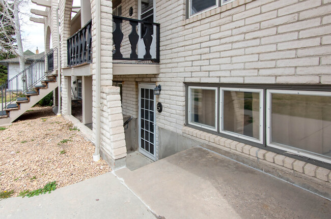 Foto del edificio - 3061 Reed Ave