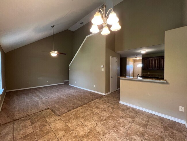 Foto del edificio - 1470 N Belknap St