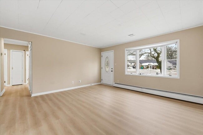 Building Photo - 52 Markham Rd