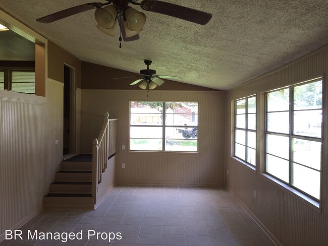 Building Photo - 3 br, 2 bath House - 14793 Frenchtown Rd.