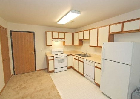 Primary Photo - Parkway Pointe Senior Apartments