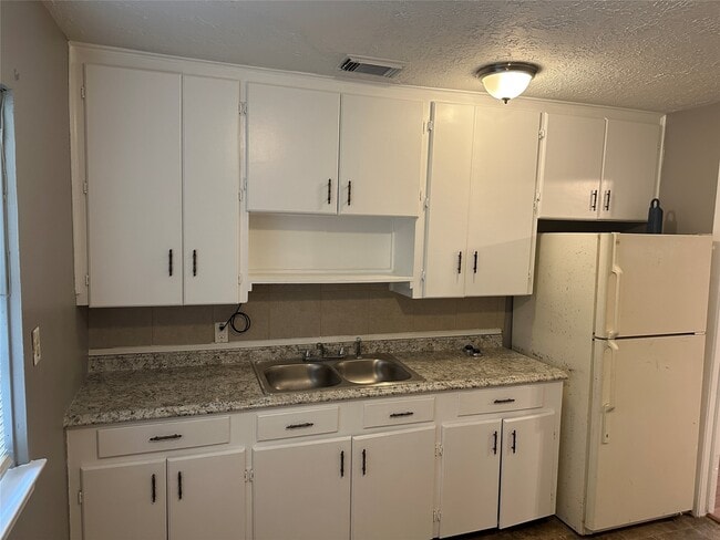 Foto del edificio - 3307 Hays St