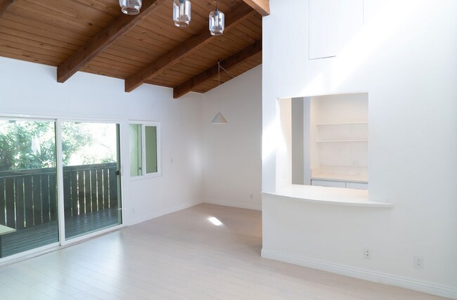 Building Photo - 4836 Hollow Corner Rd