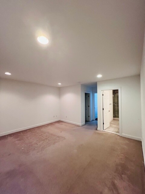 Building Photo - 326 Copper Square Dr