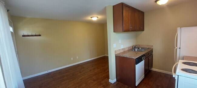 Foto del edificio - Lovely 1 Bedroom Apartment in the Lettered Streets District