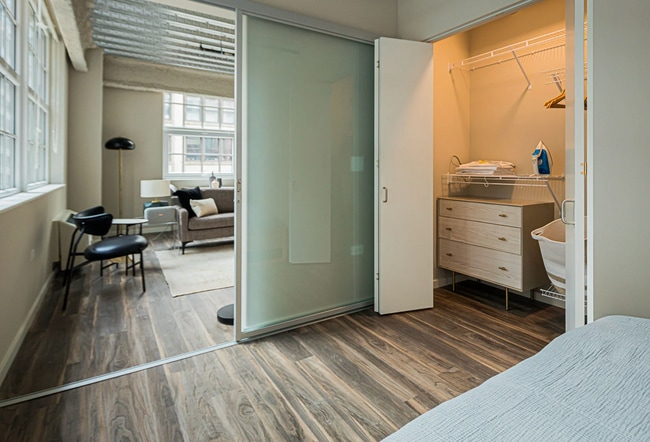 Building Photo - 20 N State St