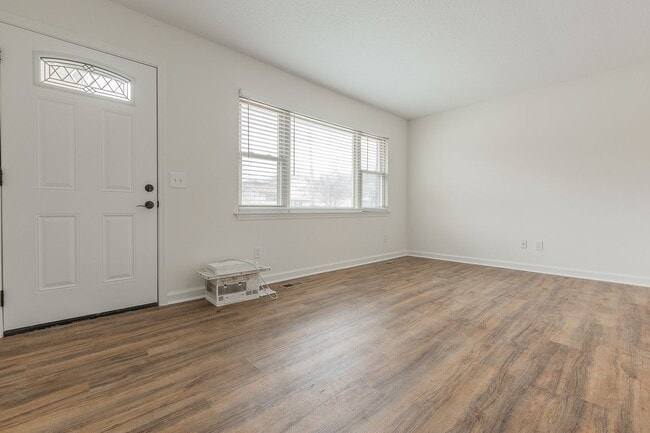 Building Photo - Wonderful one level ranch available in Sod...