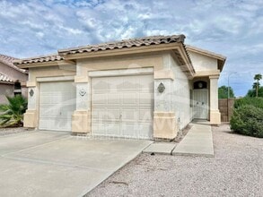 Building Photo - 780 E Glenmere Dr