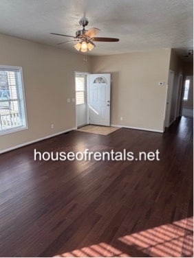 Foto del edificio - 320 Schneider St