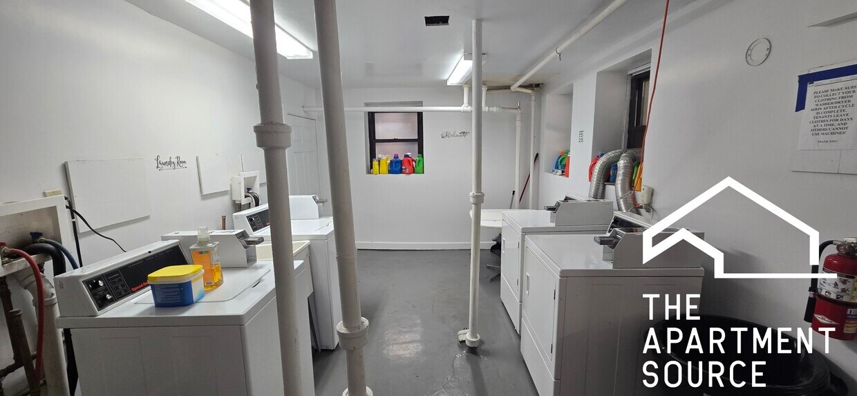 Foto del edificio - 4455 N Artesian Ave