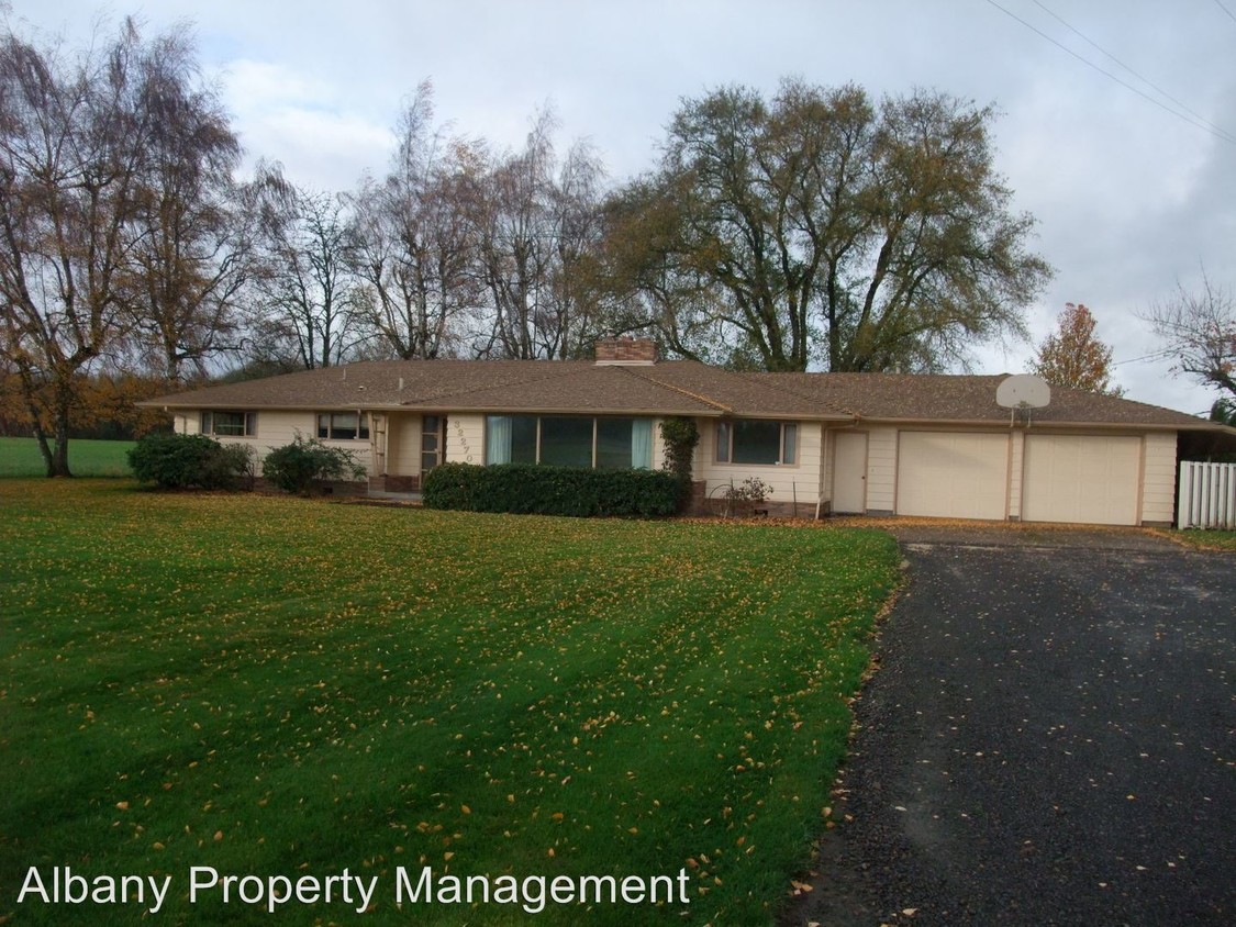 Primary Photo - 3 br, 2 bath House - 32270 Hwy 99E
