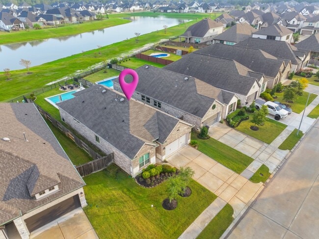 Foto del edificio - 24634 Songlark Bend Dr