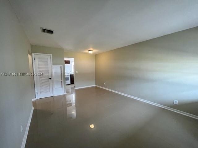 Building Photo - 949 W Kalmia Dr