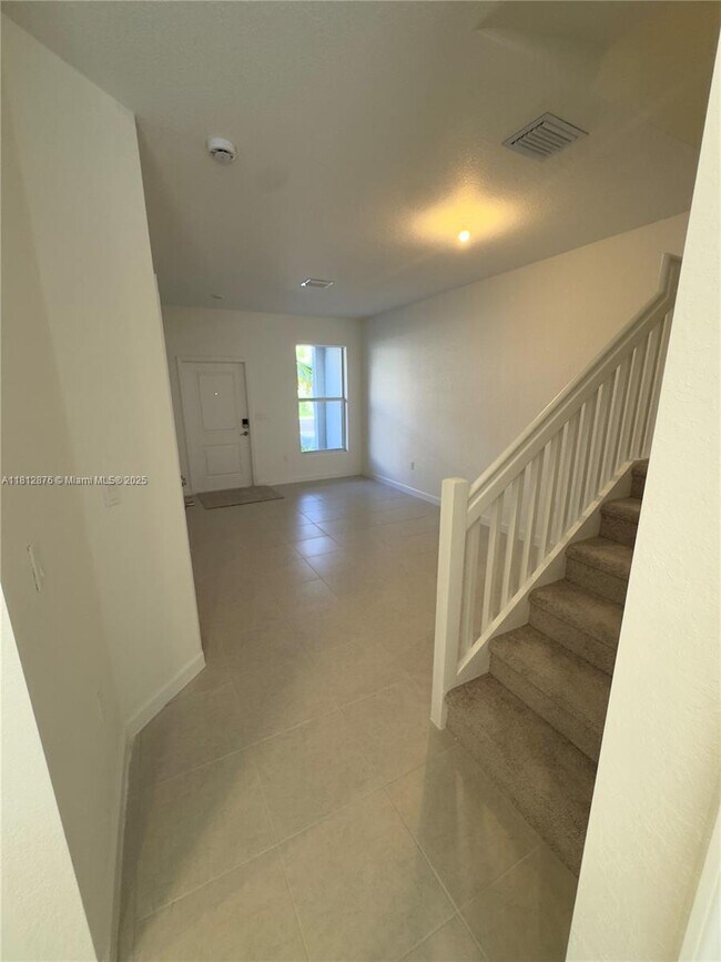 Foto del edificio - 144 SW 184th Way