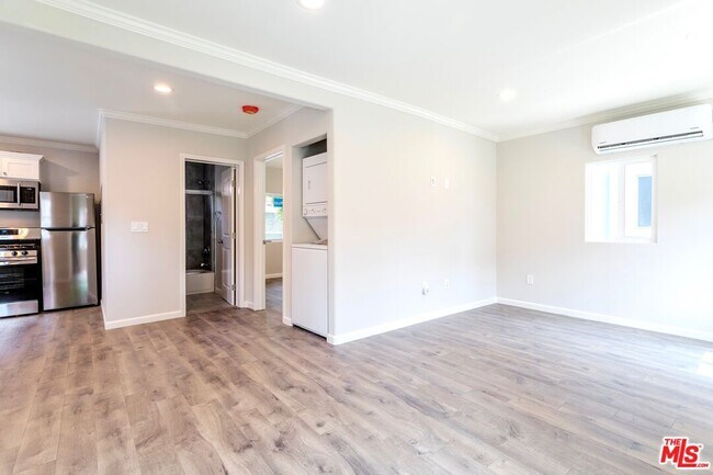 Foto del edificio - 1227 E Harvard St
