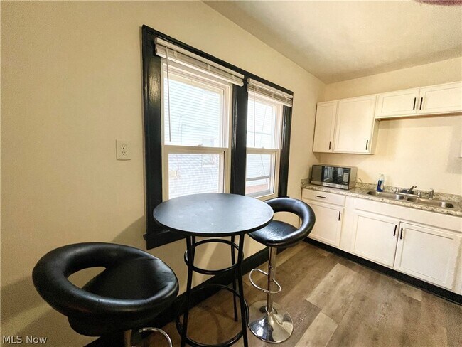 Foto del edificio - 4032 E 142nd St