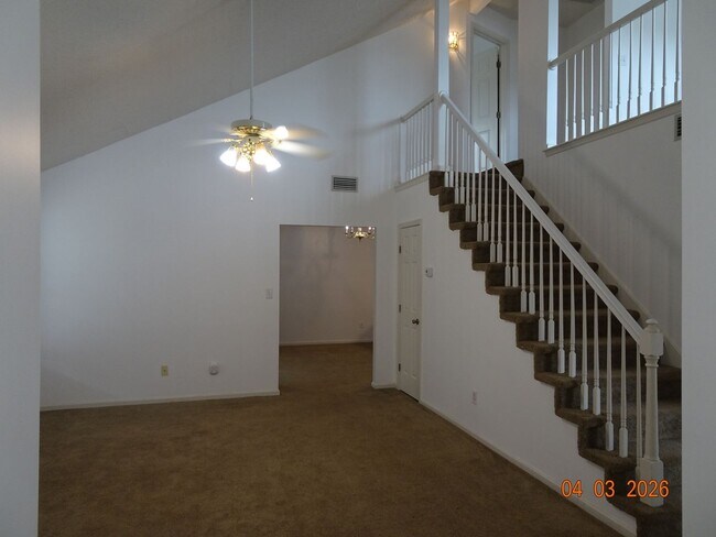 Building Photo - 2 Bedroom 2 Full Bath Condo