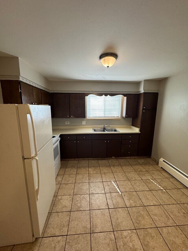 Building Photo - Charming One Bedroom One Bathroom available in Littleton!