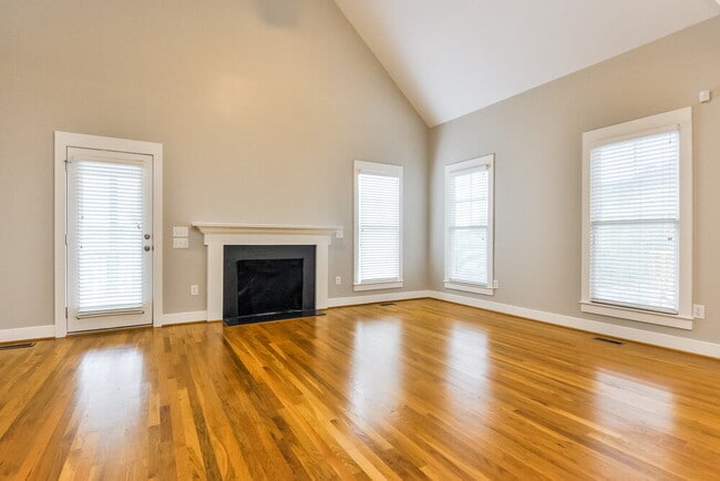 Building Photo - 852 Stroud Cir