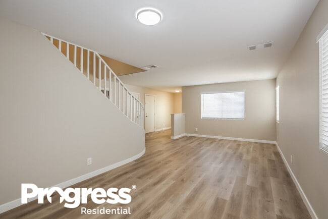 Building Photo - 5118 Tropical Rain St