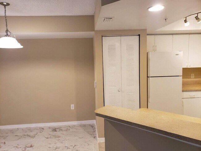 Foto del edificio - 4149 N Haverhill Rd
