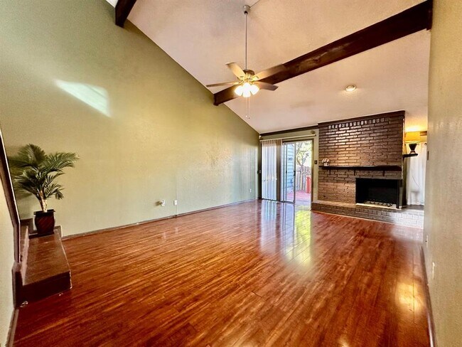 Foto del edificio - 7265 Coronado Cir
