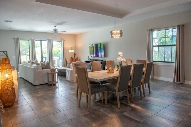 Foto del edificio - 2929 Gin Berry Way