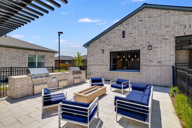 Apartamentos Yardly Cross Creek Meadows — foto de la comunidad - Yardly Cross Creek Meadows