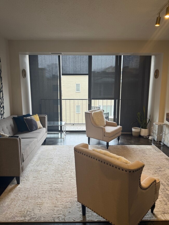 Foto del edificio - 145 15th St NE