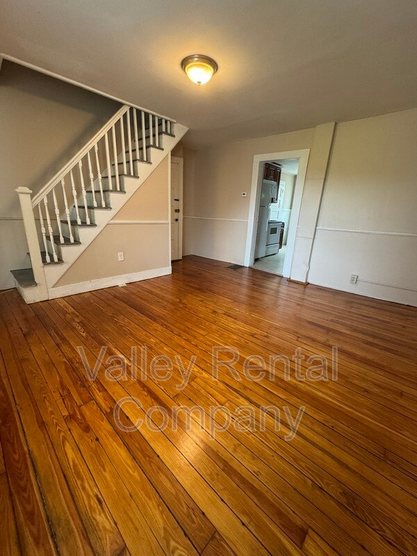 Foto del edificio - 46 Old Amherst Rd