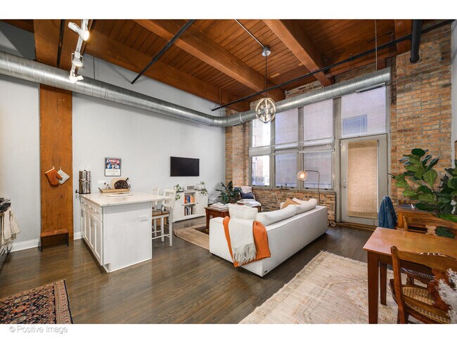 Foto del edificio - 1500 W Monroe St