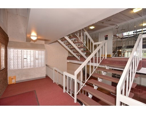 Foto del edificio - 152 Turner Rd