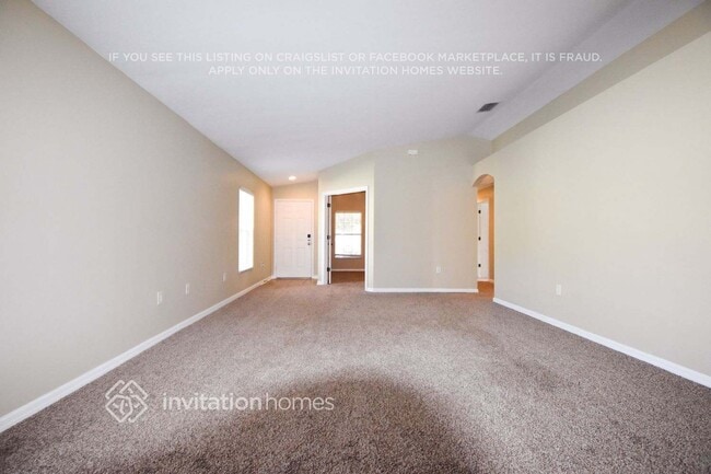 Building Photo - 15656 Greyrock Dr