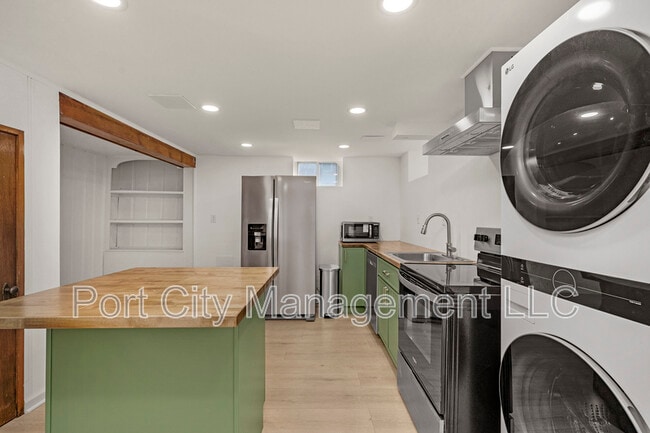 Foto del edificio - 3607 Bayonne Ave