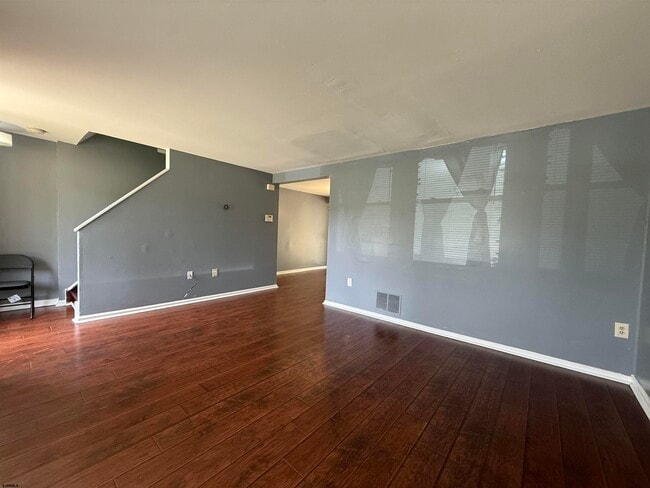 Building Photo - 134 Marin Dr