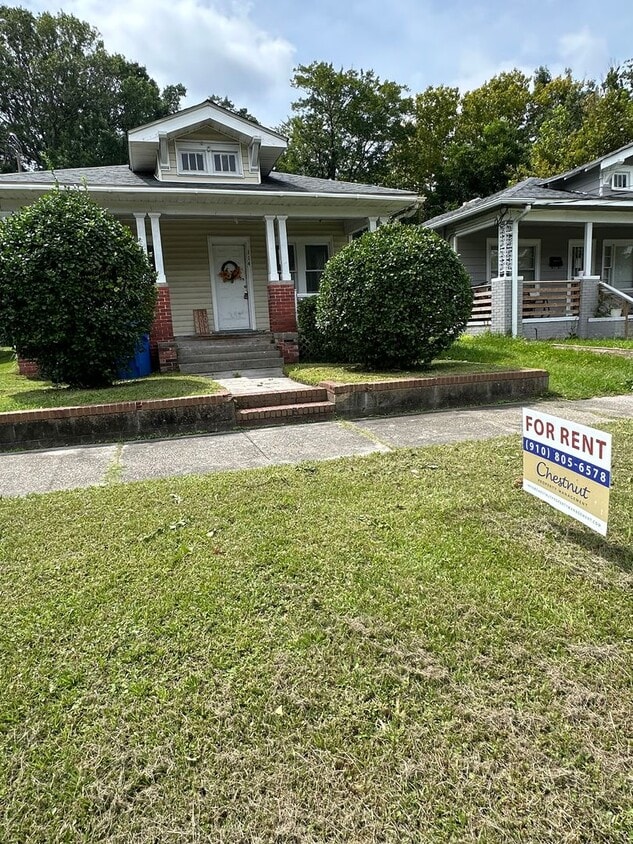 2 BR Home walk to NHHS - 2 BR Home walk to NHHS