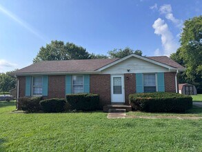 Building Photo - 322 Welchwood Dr