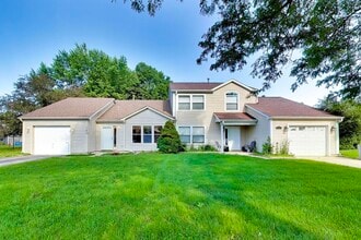 Building Photo - 362 Chaparral Cir